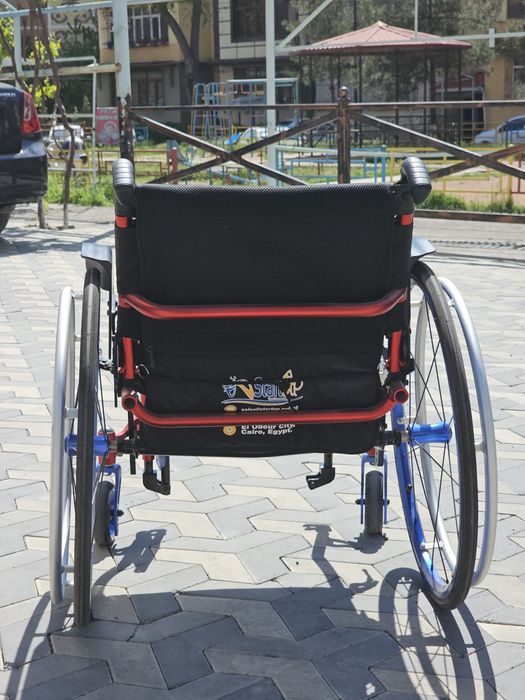 Спортивная коляска