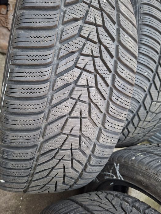 Set 4 jante cu anvelope 225/45/18