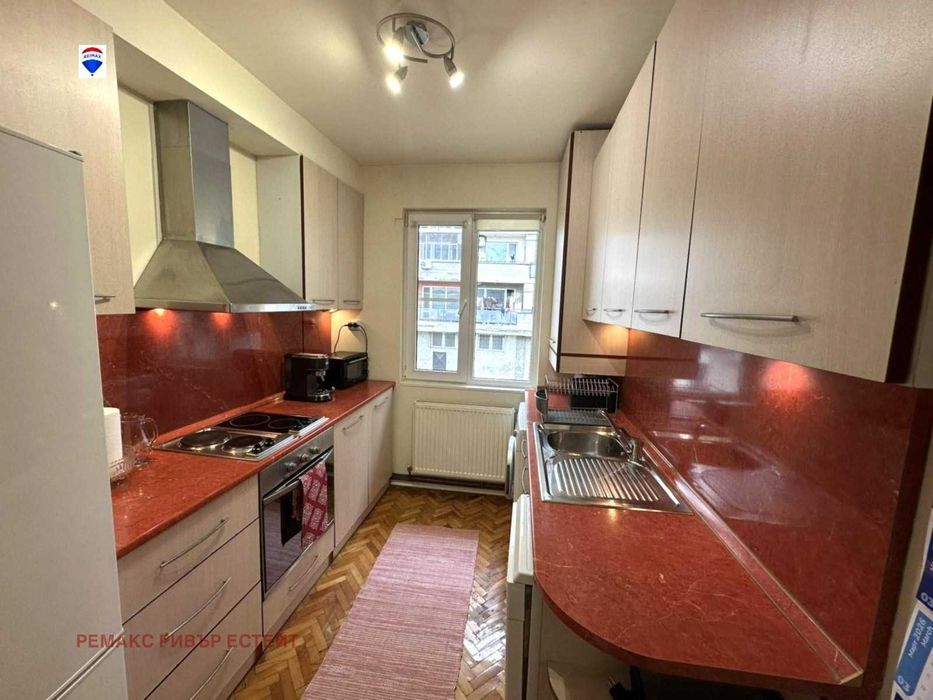 Продава се Тристаен апартамент в Русе, Здравец Изток - 71 кв.м за 1035 €/кв.м - Снимка #4