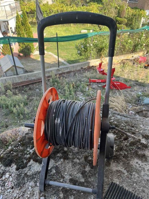 Пневматични ножици за рязане на лозя и овошки