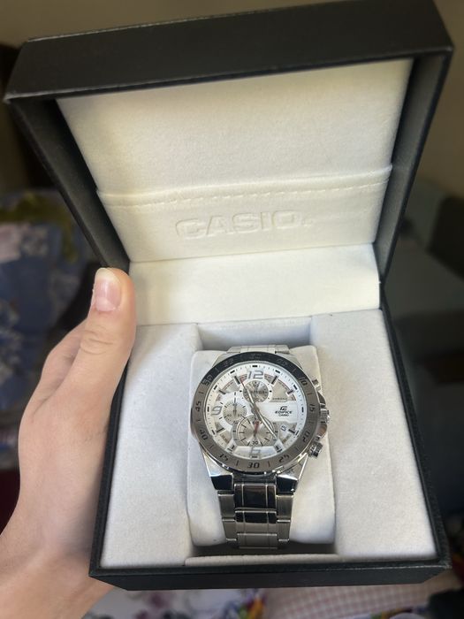 Продаю часы Casio