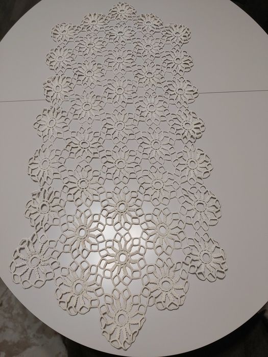 Fațe de masă din macrame, mileuri din macrame.