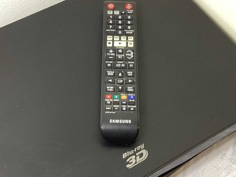Recorder Blu-ray 3D, digital cu (HDD) - tuner TV digital HD