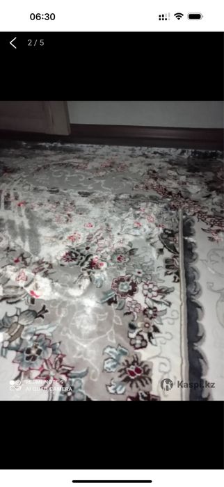 Продам ковер плотный красивый