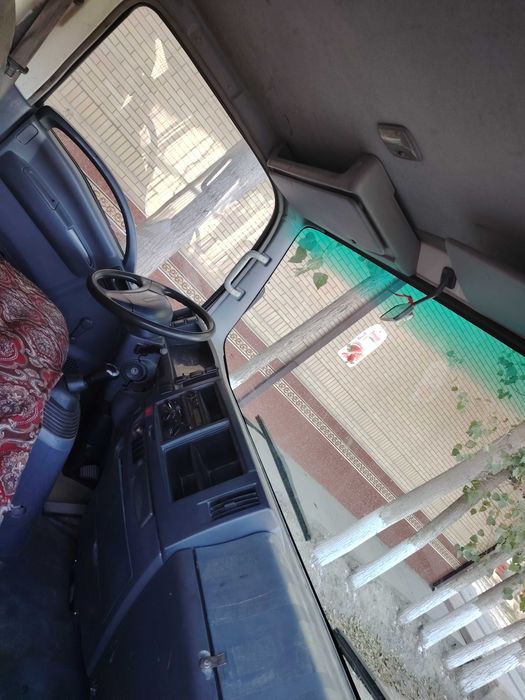 Isuzu SNJ terilgan yili 2009