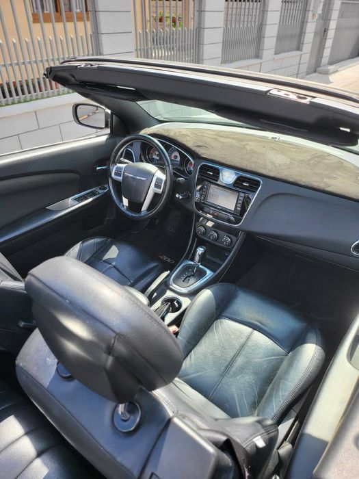 Chrysler 200 , 62000 KM
