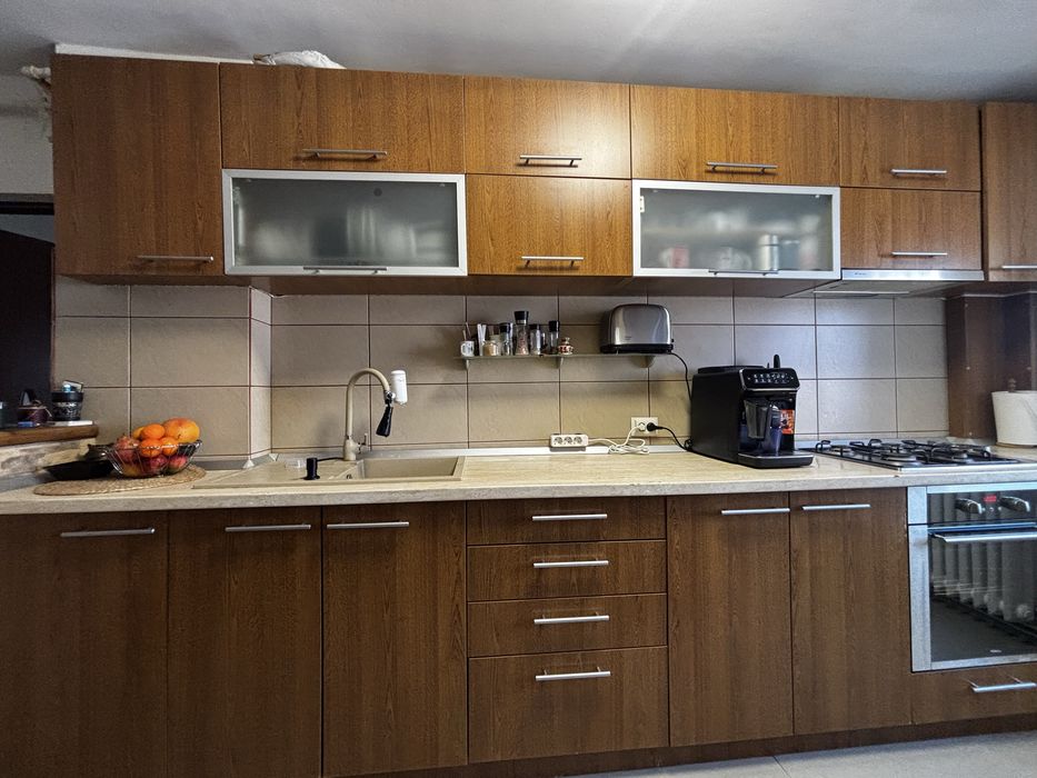 Mobila bucatarie completa cu toate utilitatlie