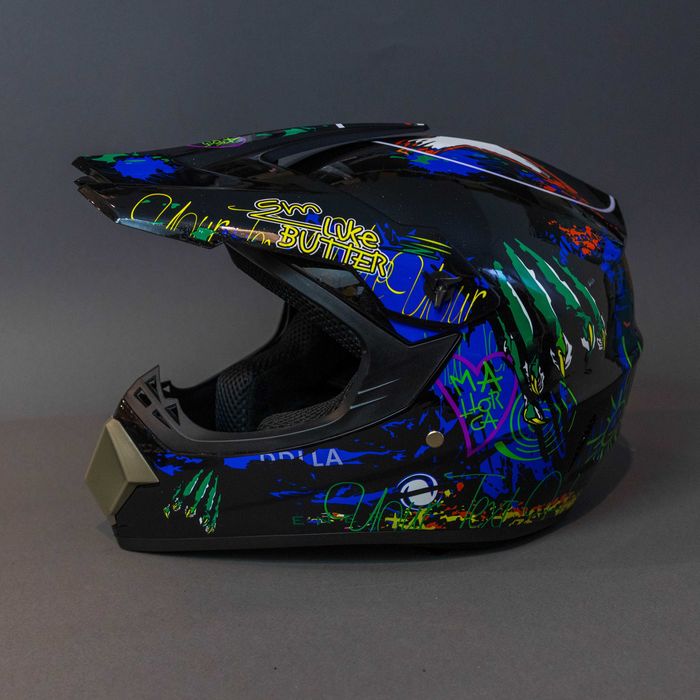 Каска с очила за ел. тротинетка , велосипед , мотокрос