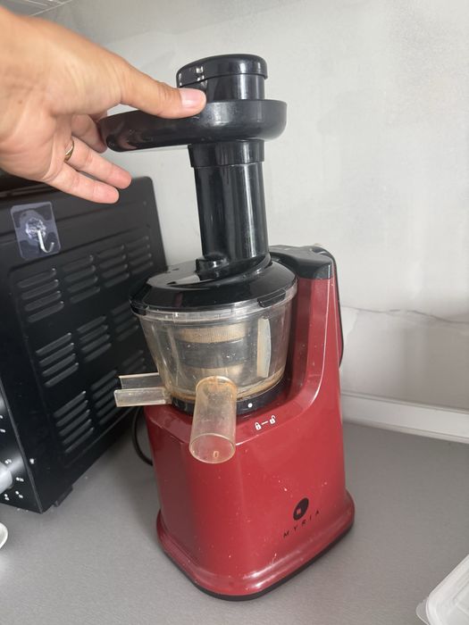 Storcător lent Myria HE-684 (Slow Juicer) 150W – stare bună