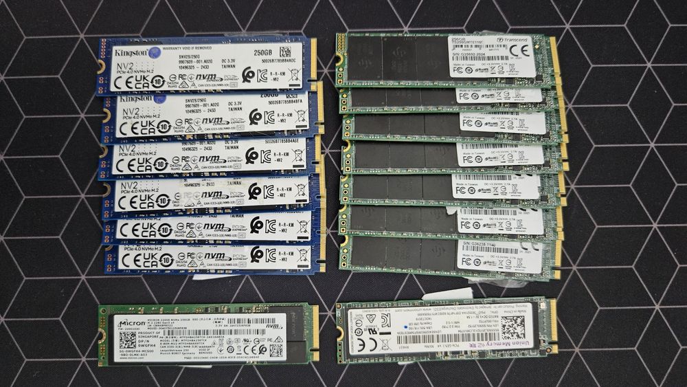 SSD-uri NVMe M.2 2280 / 2230 și SATA 2.5"