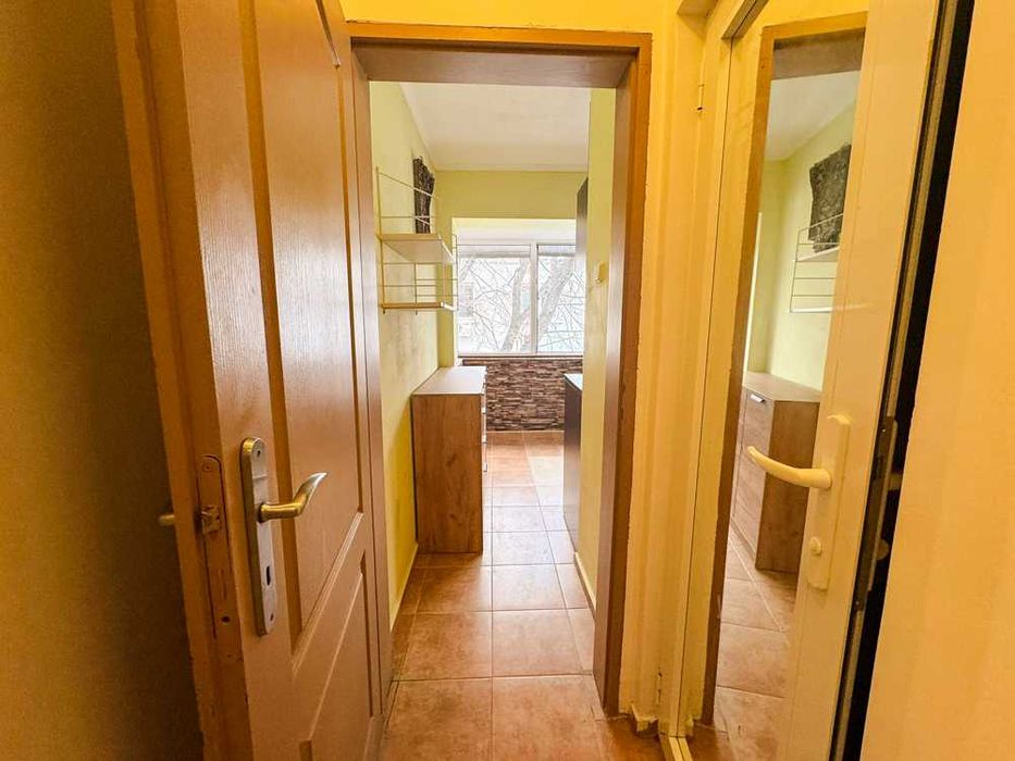 Продава се Двустаен апартамент в Русе, Център - 52 кв.м за 1731 €/кв.м - Снимка #9