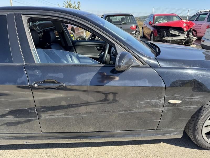 Portiera usa dreapta fata BMW Seria 3 LCI E90 Berlina culoare schwarz