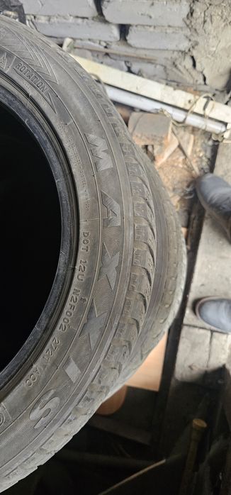 Продам шины зимние