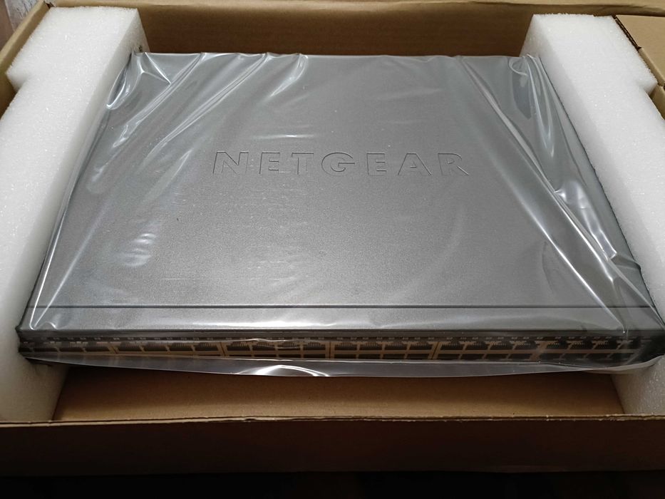 Switch Pro Netgear GS748T-500EUS – 48 porturi Gigabit Smart Managed nou