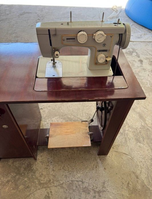 Швейная машинка - Подольск 142. Tikuv mashinasi - Podolsk 142.