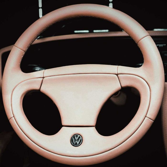 Тапициране на коли – салон, волан, таван, кожа, Alcantara