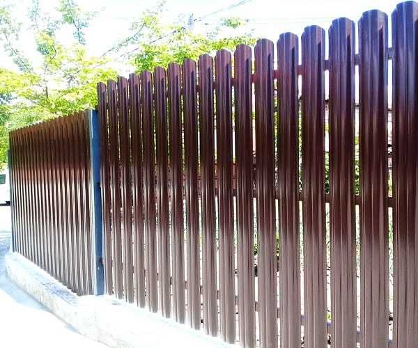 Garduri din panou stil jaluzele, sipca metalica, tabla si alte modele