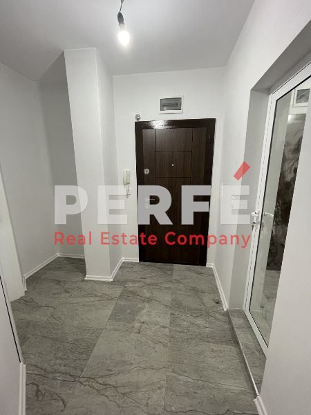 Продава се Двустаен апартамент в Бургас, Лазур - 70 кв.м за 2136 €/кв.м - Снимка #5