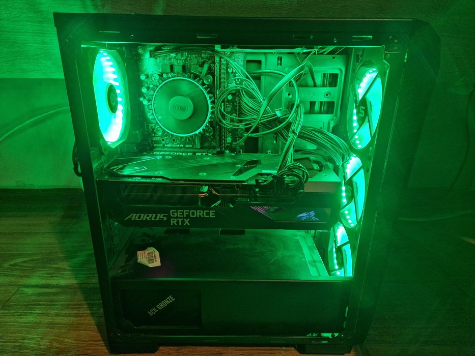 Pc gaming 4K. Rtx 3080 | i3 12100 |  16 gb ddr4 3000mhz | 512GB |