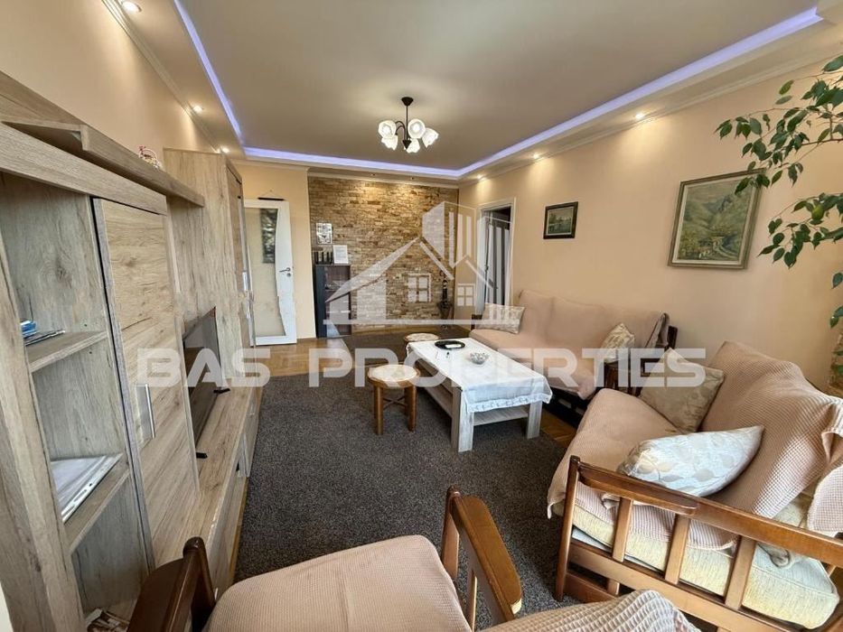 Продава се Тристаен апартамент в София, Дървеница - 100 кв.м за 1479 €/кв.м - Снимка #1