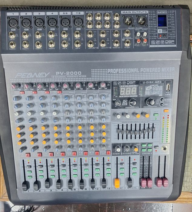 Активный Микшерний пулт Peawey PV 2000