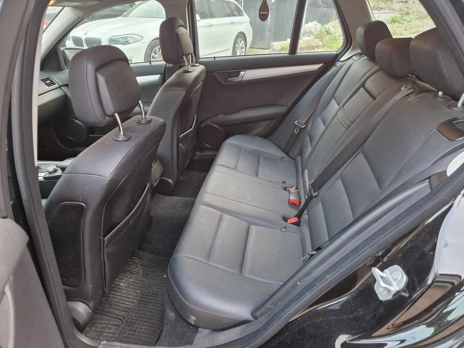 Mercedes W204 C320CDI 4Matic ксенон теглич комби автоматик НА ЧАСТИ!