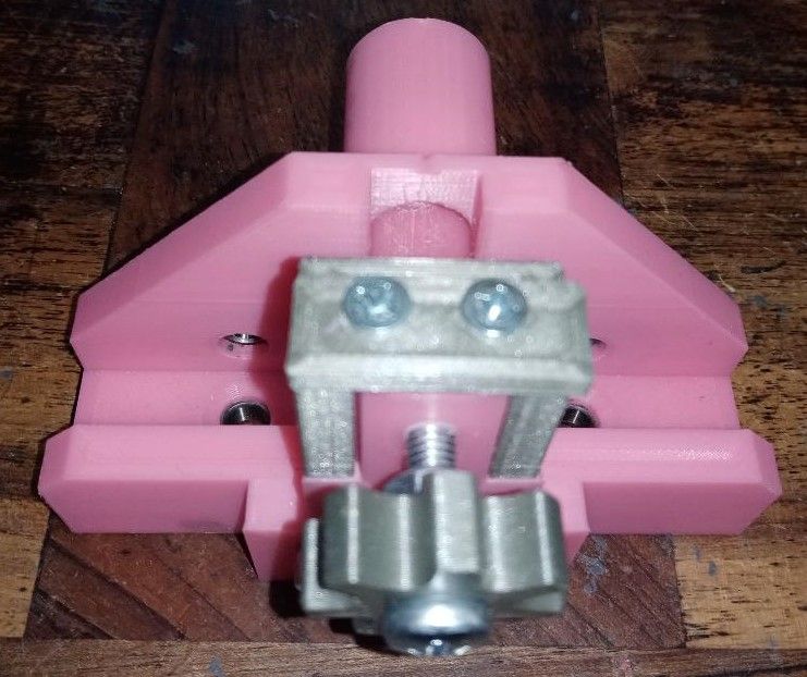 Sablon de mobila din plastic dur pentru minifix 15 v.1.1 prese