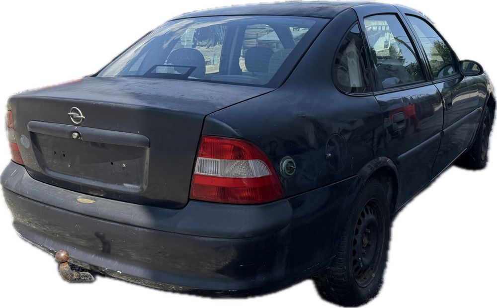 Opel Vectra B 2.0i Опел Вектра Б 2.0и  на части!