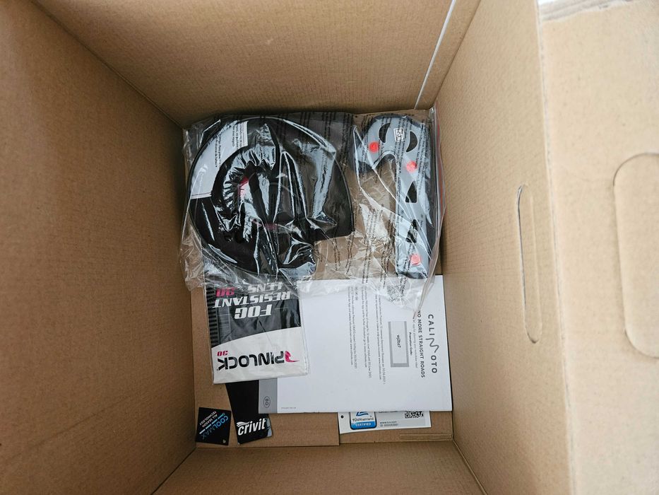 Нова Каска CRIVIT