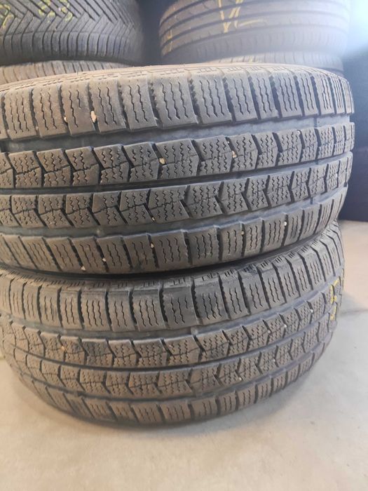 2бр.зимни гуми 235/65/16C Nexen