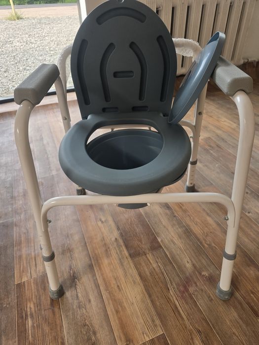 Стул-туалет, биотуалет