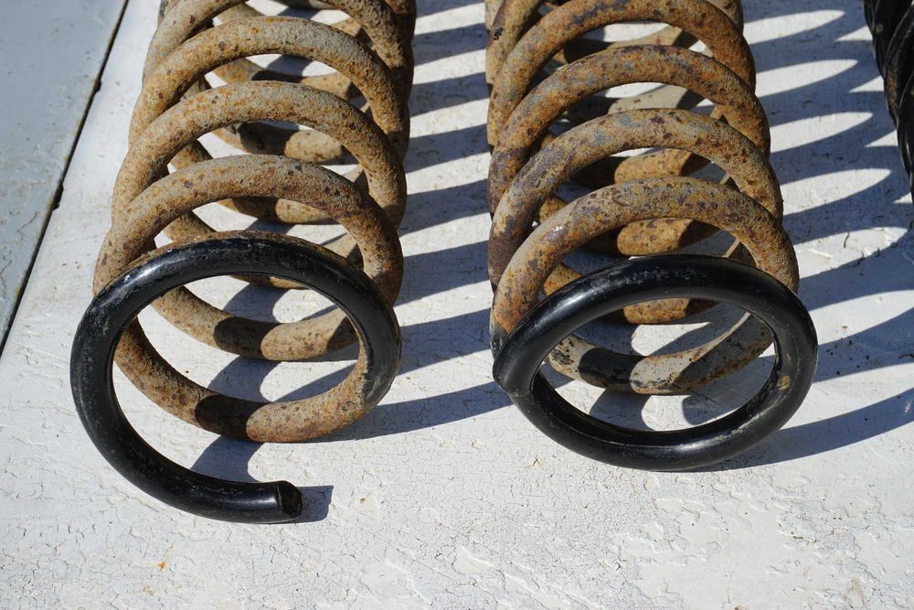 4 броя Пружини за Mercedes E200 Elegance W210