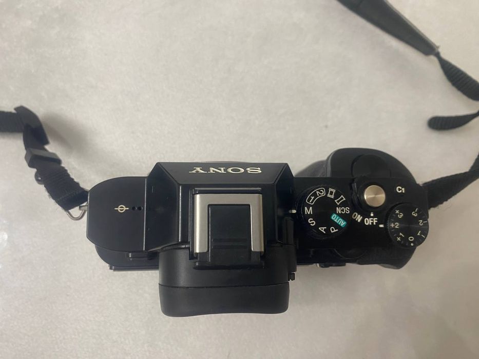 Продаю Sony A7 + объектив + чехол