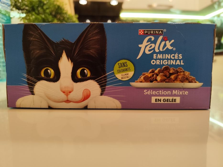 Феликс Purina 24 пакетчета х85 грама палч за котка
