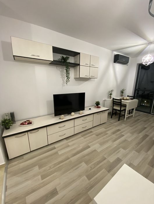 Garsoniera | Hils Pallady |