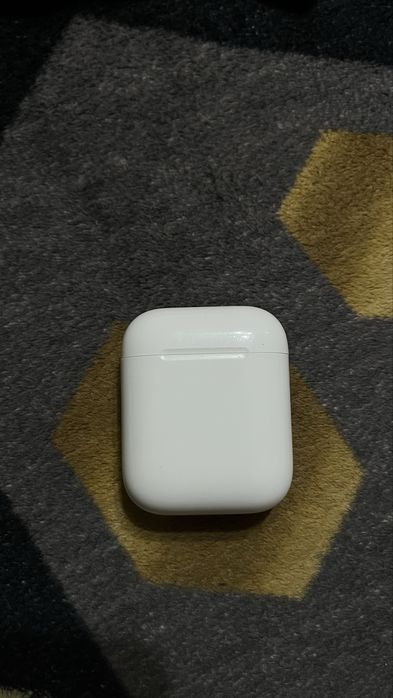 Наушники Airpods