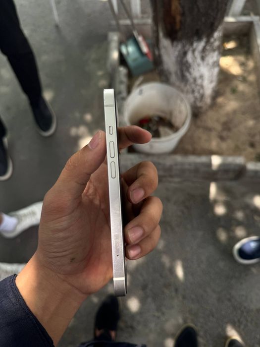 IPhone 13  srochna
