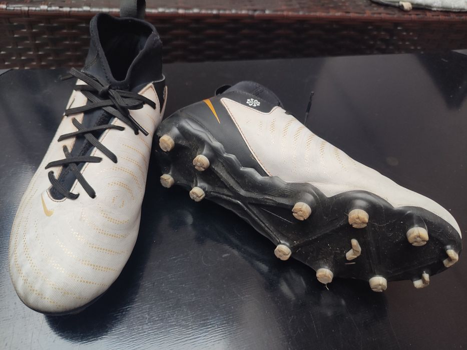 Бутонки Nike Phantom