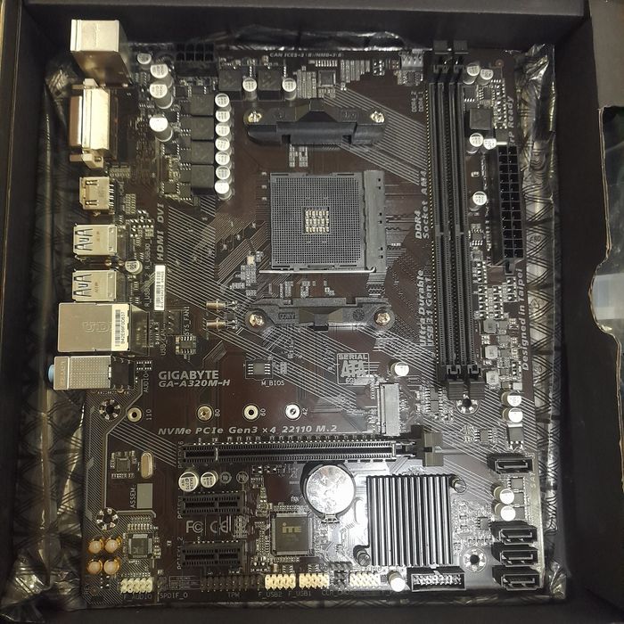 Материнские платы AM4 и 2011v3