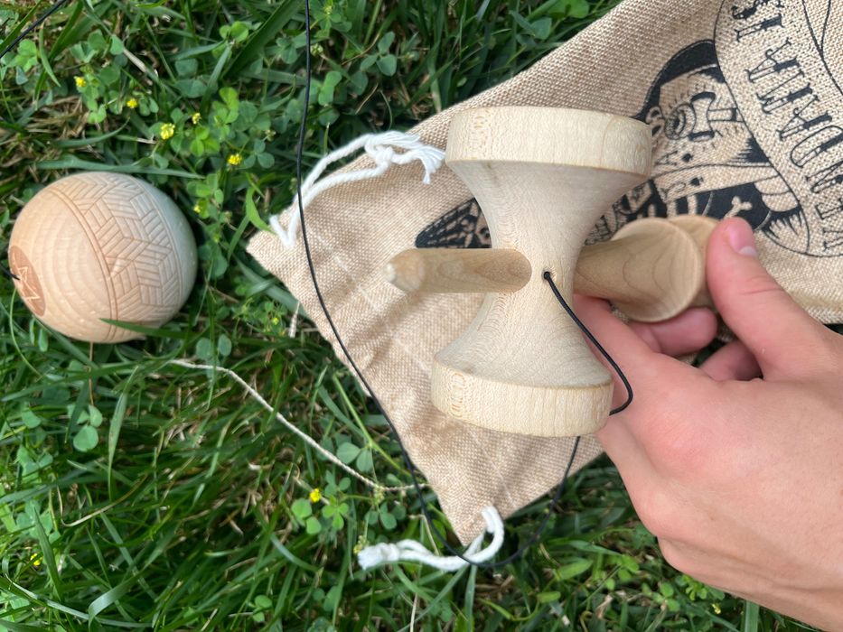 Kendama Israel - Cream Faded CUBE