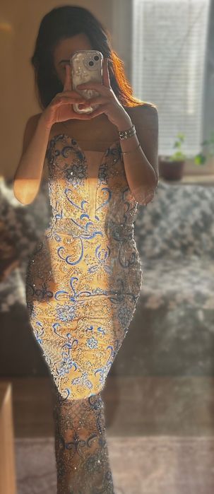 Официална дубайска рокля