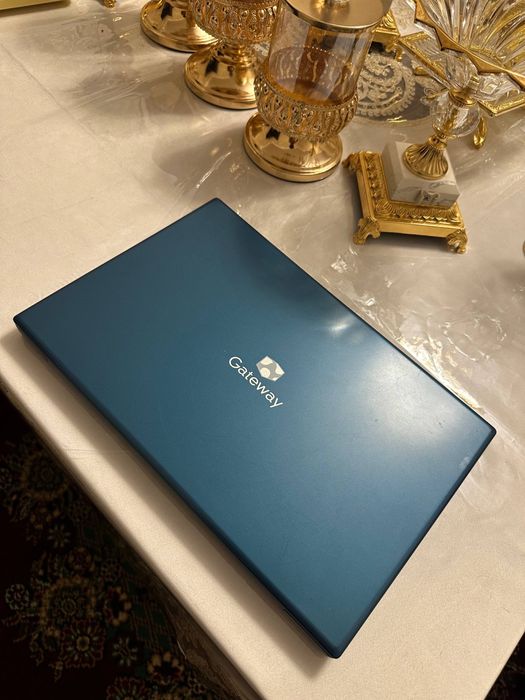 Noudbook srochni sotladi