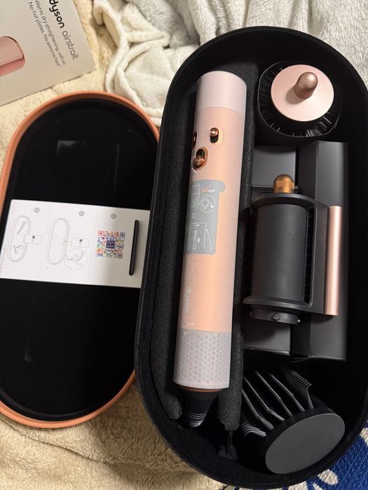 Dyson I.D coral varianta noua