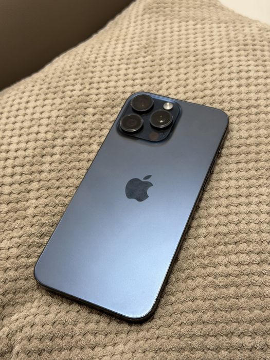 iPhone 15 Pro Max - 90% Battery Health