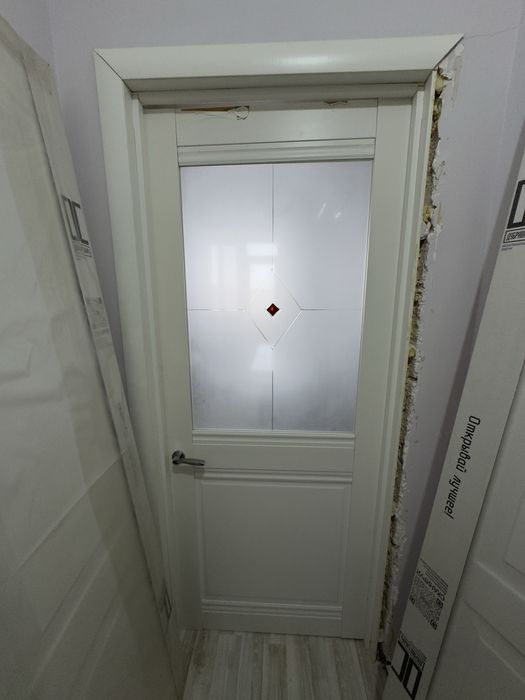 Есіктер бар тегін