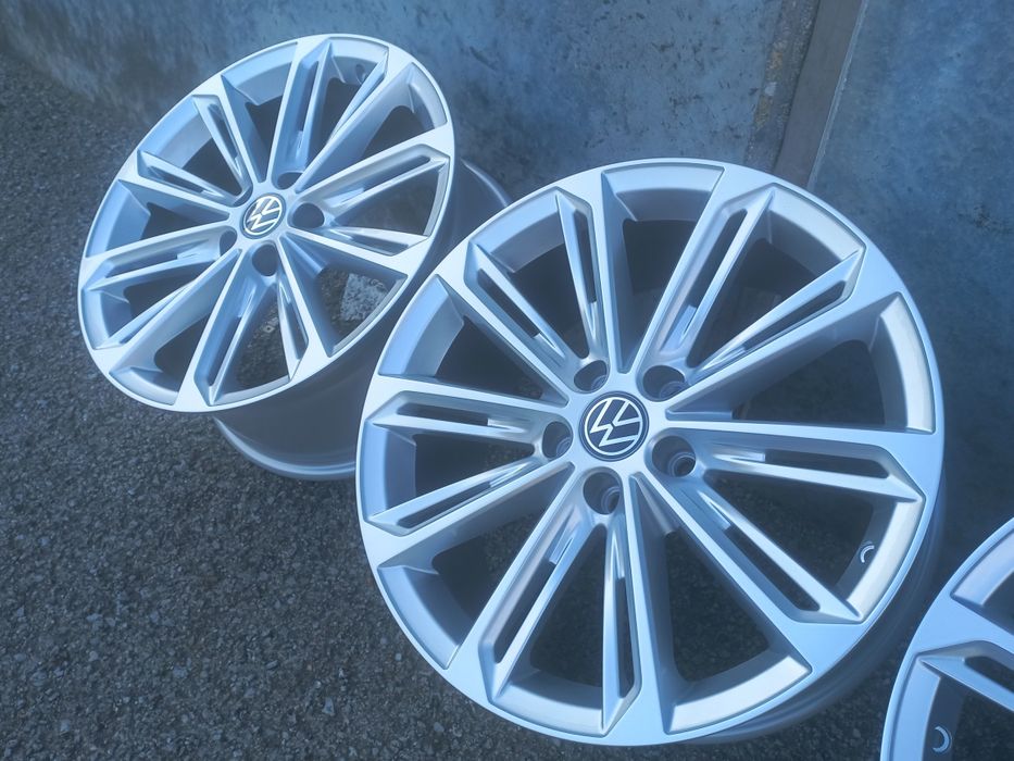 18"Verona 8j et35 Vw Golf Passat Tiguan Touran Caddy T-Roc Seat Skoda Чисто Нови.