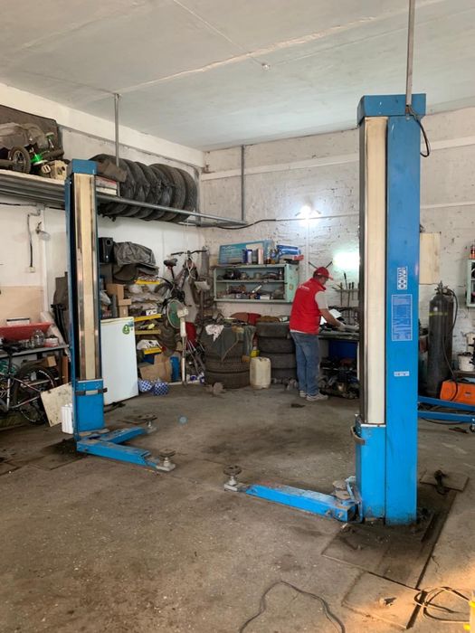 Подьемник для СТО