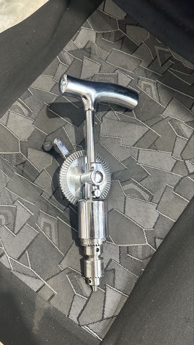 Хирургична ръчна бор машина