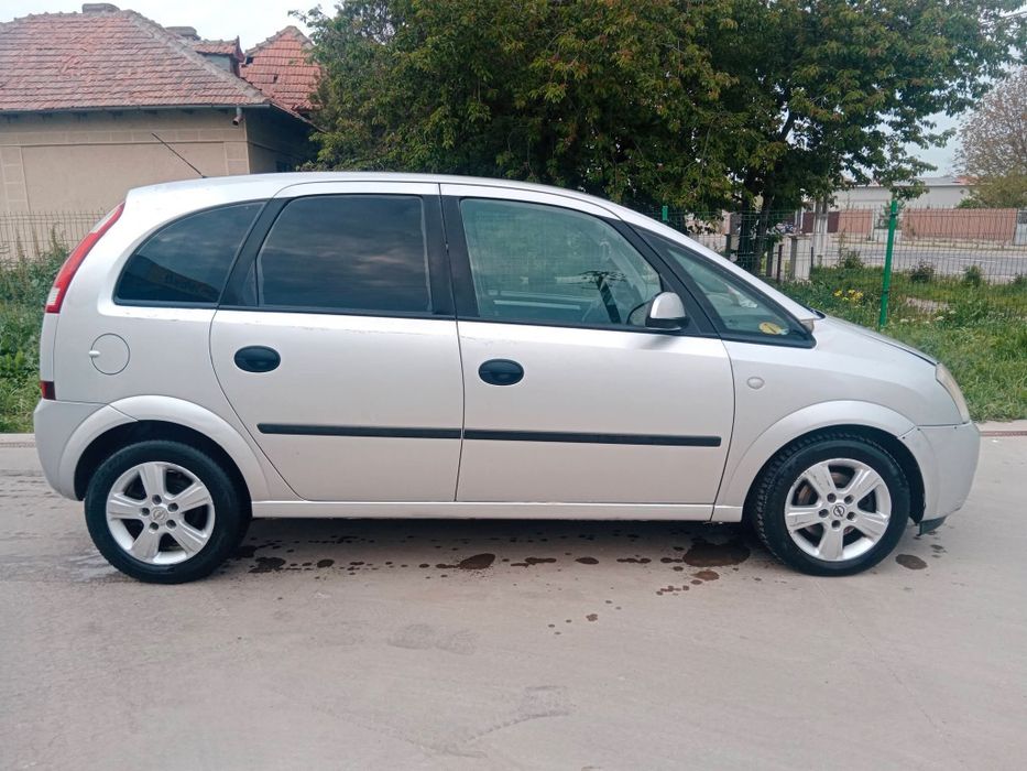 Vând Opel Meriva
