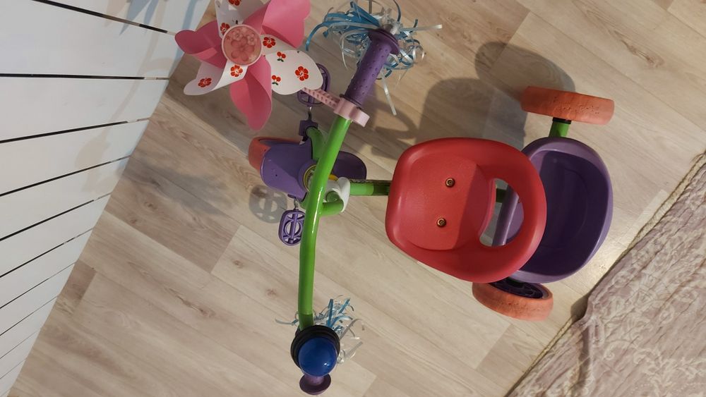 Велосипед трёхколёсный